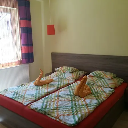 Armada Premium